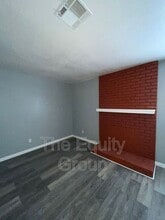 3427 S Woodland St in Visalia, CA - Building Photo - Building Photo
