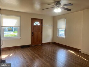 1364 Salem Ave in Hagerstown, MD - Building Photo - Building Photo