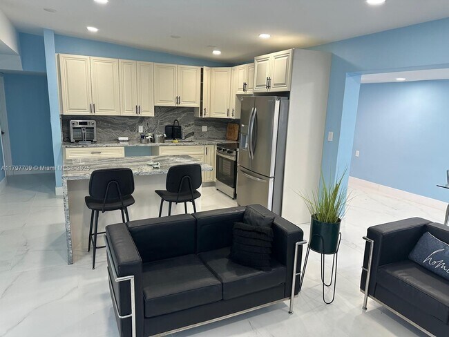 property at 530 NW 116th Terrace