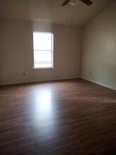 2403 Phyllis Dr in Copperas Cove, TX - Foto de edificio - Building Photo