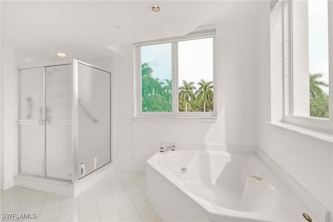 7515 Pelican Bay Blvd