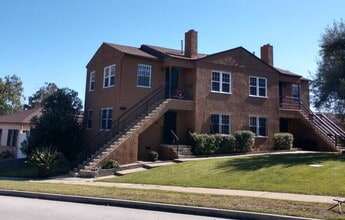 8233 Crenshaw Blvd, Unit 8235 in Inglewood, CA - Building Photo - Building Photo