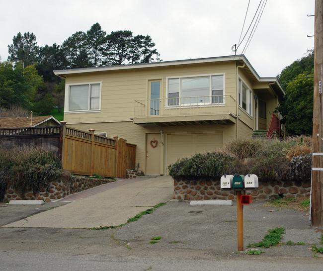 130 Auburn St in San Rafael, CA - Building Photo - Building Photo