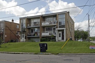 88-90 Purdon Dr in Toronto, ON - Building Photo