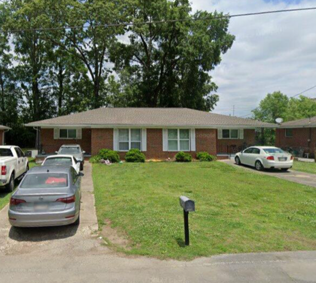 33 Phillips Dr, Unit B