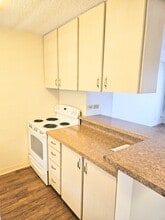 4970 Kilauea Ave in Honolulu, HI - Building Photo - Building Photo