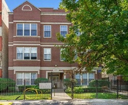 2119 W Washington Blvd, Unit 3 in Chicago, IL - Building Photo