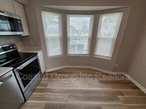 6002 Edgelake Dr in Virginia Beach, VA - Building Photo - Building Photo