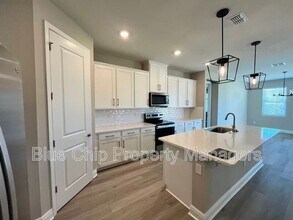 1224 Pampus Dr in Daytona Beach, FL - Building Photo - Building Photo