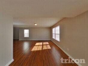 11949 Titania Cir in Indianapolis, IN - Building Photo - Building Photo