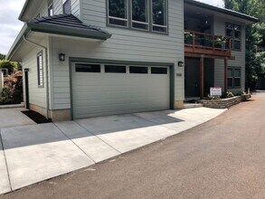 1990 Spicetree Ln SE in Salem, OR - Building Photo - Building Photo