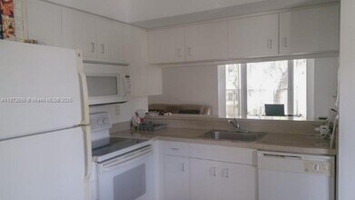 3204 Glenmoor Dr in West Palm Beach, FL - Building Photo - Building Photo