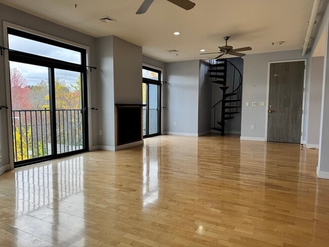 property at 950 Dorchester Ave