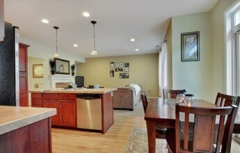 6408 40th St Ct E in Fife, WA - Building Photo - Building Photo