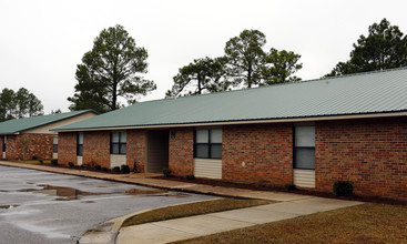 Bayou Village in Bayou La Batre, AL - Building Photo - Building Photo