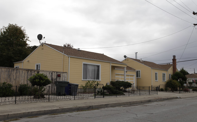 1580 Santa Maria St in San Leandro, CA - Building Photo - Building Photo