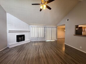 13911 Hohmann Ct in San Antonio, TX - Building Photo - Building Photo