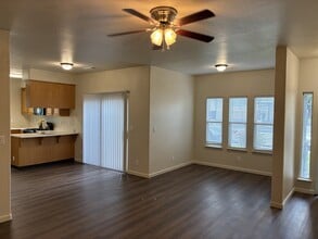420 N Conejo Ave in Modesto, CA - Building Photo - Building Photo
