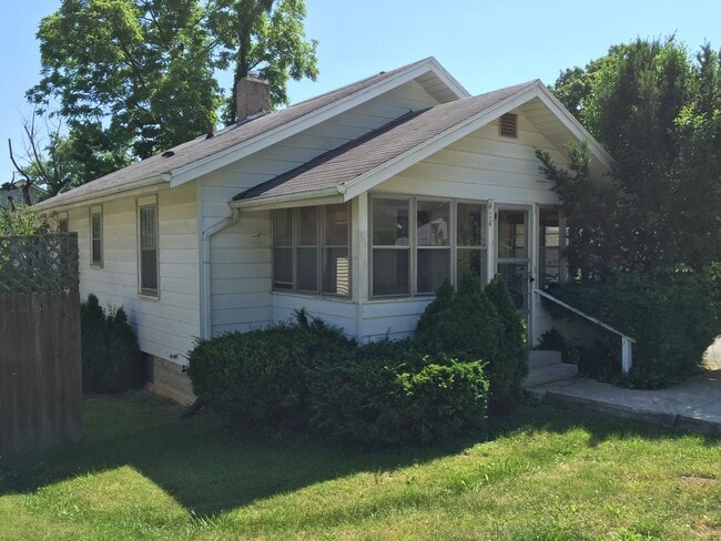 property at 414 E Hillside Dr