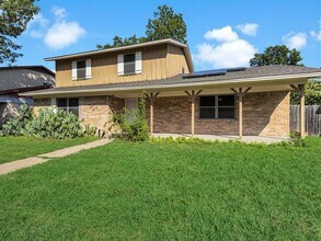 11051 Ferguson Rd in Dallas, TX - Building Photo - Building Photo