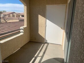 833 Aspen Peak Loop-Unit -1326 in Henderson, NV - Building Photo - Building Photo