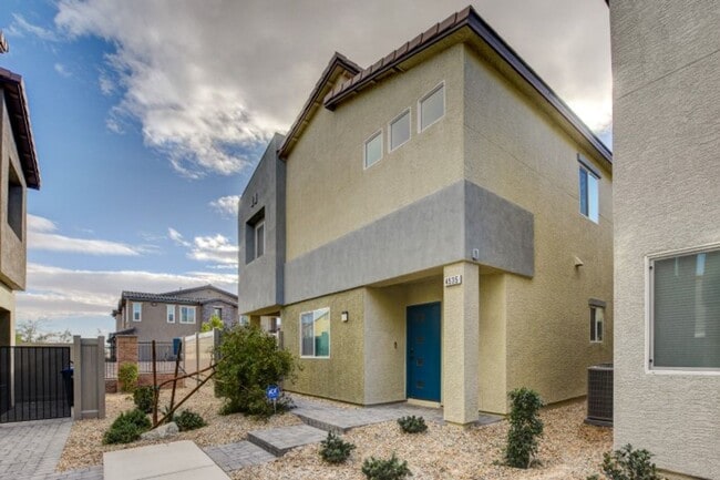 4535 Stardust Moon Ave in North Las Vegas, NV - Building Photo - Building Photo