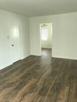 2019 Oak St in Santa Monica, CA - Building Photo - Building Photo