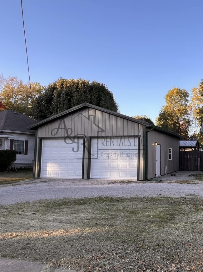 204 W Leighton St in Frontenac, KS - Building Photo - Building Photo