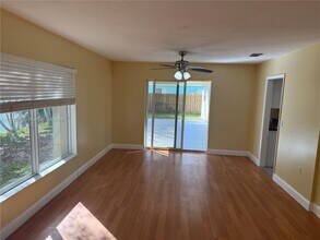 5112 SW 87th Terrace in Cooper City, FL - Building Photo - Building Photo