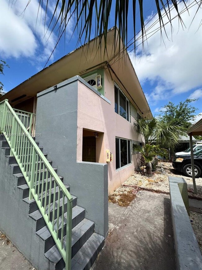 265 NE 55th Terrace in Miami, FL - Building Photo - Building Photo