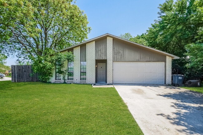 property at 7751 Yellowleaf Ct