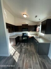 114 Rosemary Ave in Hubert, NC - Building Photo - Building Photo