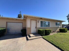 3521 Grant Park Dr in Carmichael, CA - Building Photo