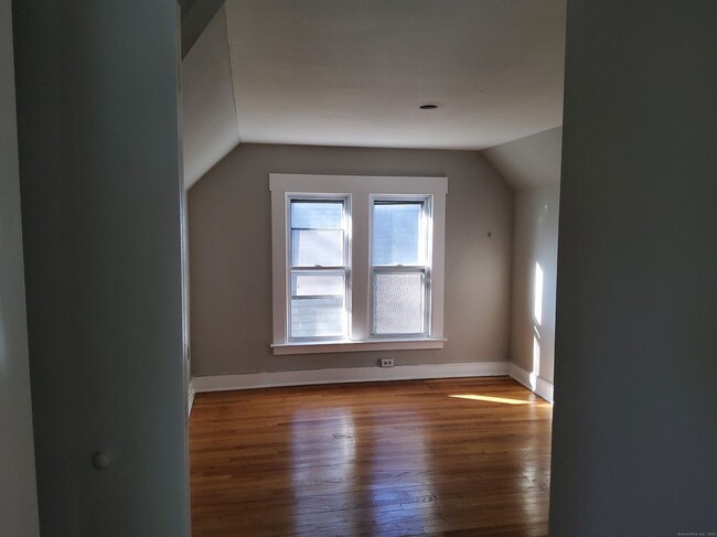 property at 718 Winchester Ave
