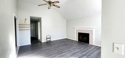 136 Constitution Dr in Egg Harbor Township, NJ - Building Photo - Building Photo