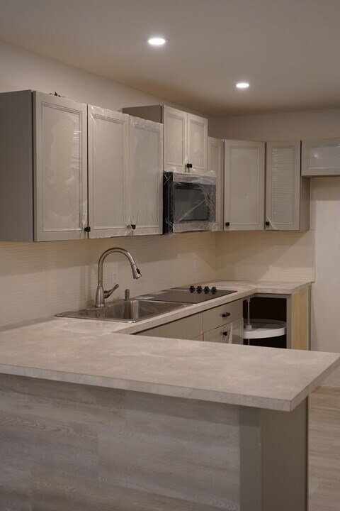 2727 NW 17th Ter in Miami, FL - Building Photo
