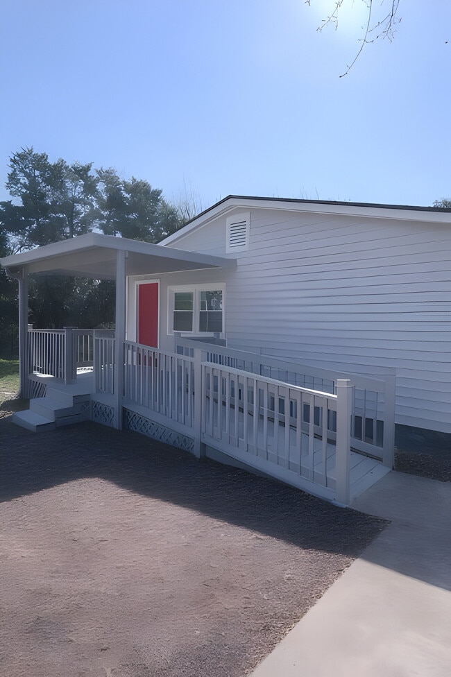 property at 4032 Pershing Ave