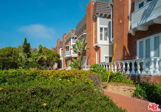 20 Ketch St-Unit -1 in Marina Del Rey, CA - Building Photo - Building Photo