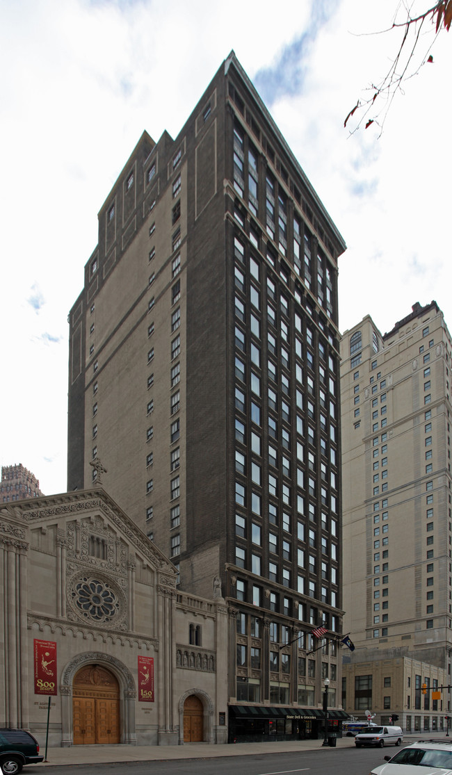 Washington Boulevard Apartments in Detroit, MI - Foto de edificio - Building Photo