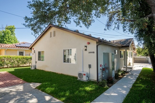 property at 1806 S 8th St