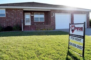 2810 Jefferson St in Great Bend, KS - Building Photo