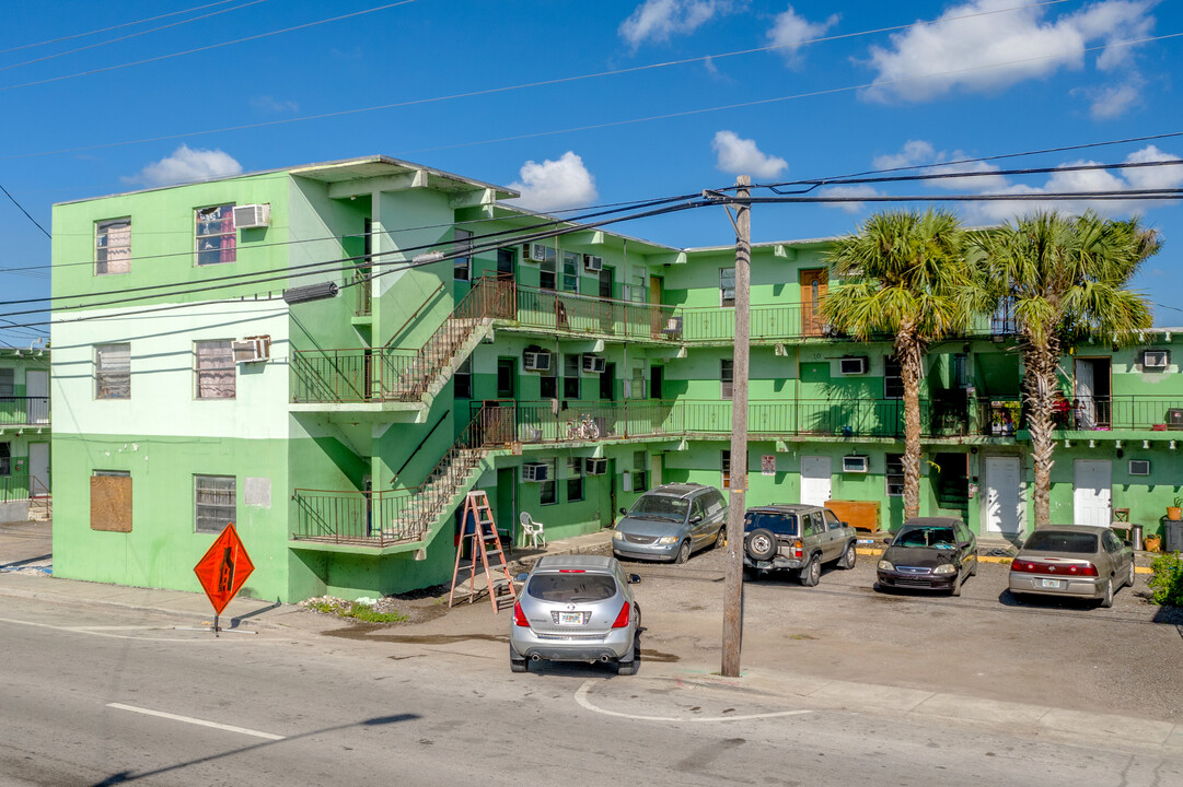 417 SW 6th St in Belle Glade, FL - Building Photo