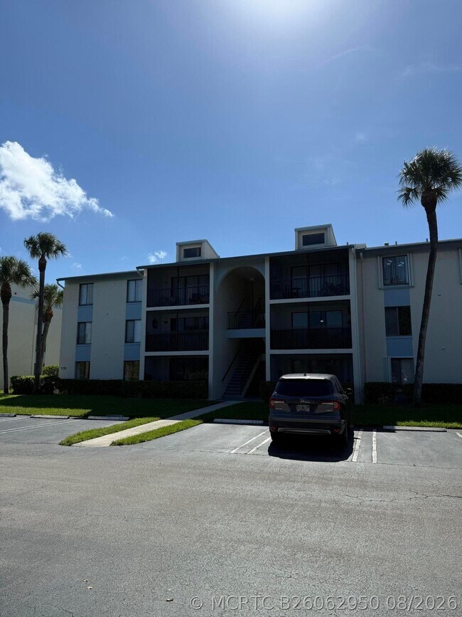 1110 Green Pine Blvd