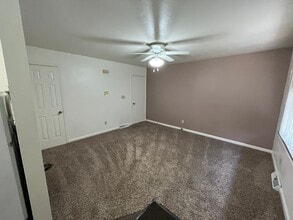 5509 Midvale Dr in Rockford, IL - Building Photo - Building Photo