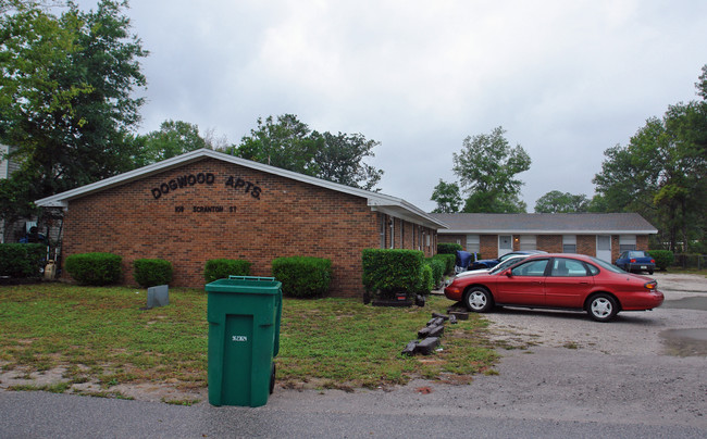 DOGWOOD APARTMENTS in Fort Walton Beach, FL - Building Photo - Building Photo