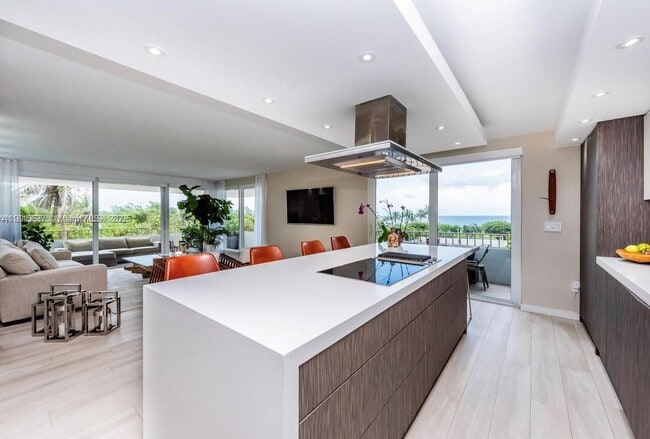 177 Ocean Lane Dr, Unit 308