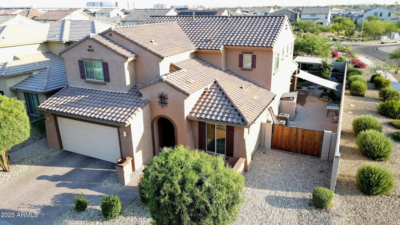 8902 W Marshall Ave in Glendale, AZ - Building Photo