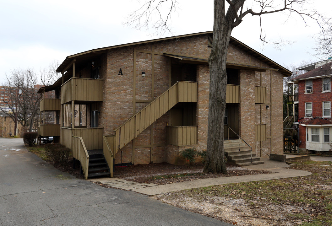 Woodside Apartments in Nashville, TN - Building Photo