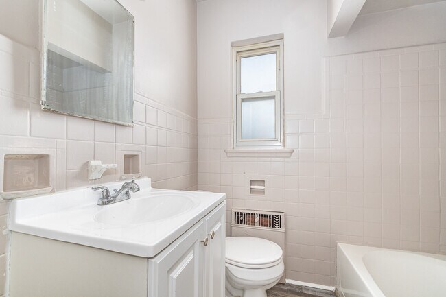 5130 Reading Rd, Unit Huge 3 bedroom