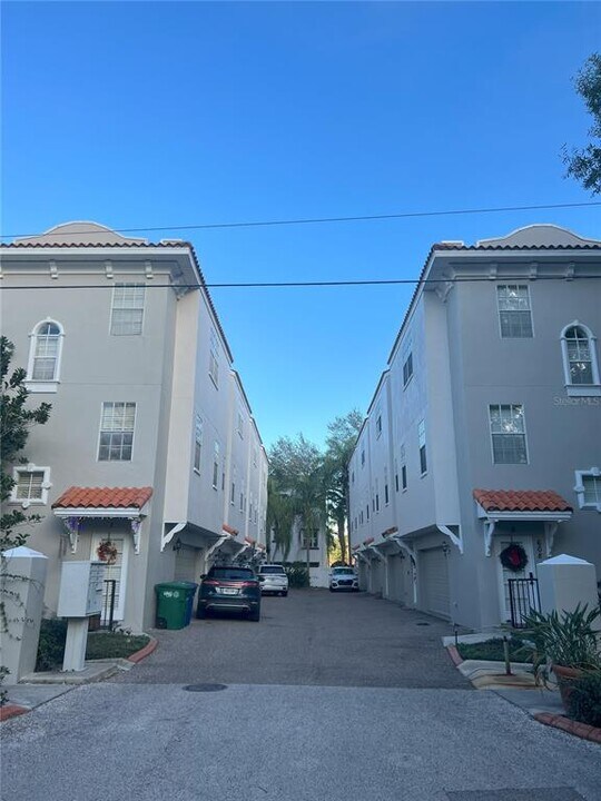608 S Matanzas Ave in Tampa, FL - Building Photo